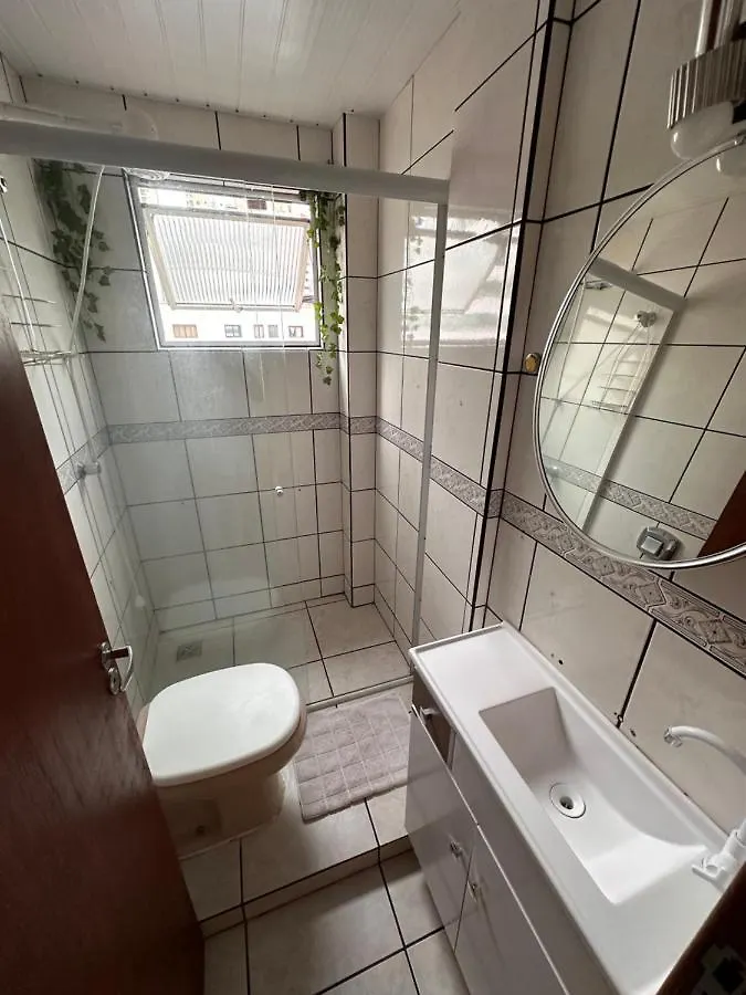 Accommodatie bij particulieren Quarto Proximo A Praia Appartement Balneário Camboriú Brazilië